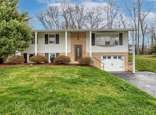 1213 Mallard Rd, Camp Hill, PA 17011