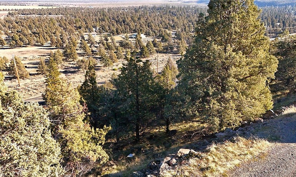 1st image of 44 Dwinell Rd