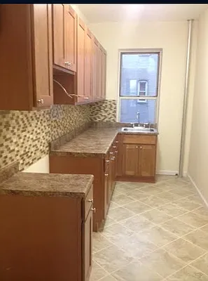 Rented by City Prime Commercial Realty  | media 6