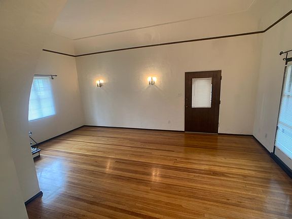 3rd image of 3717 E Livingston Dr #6