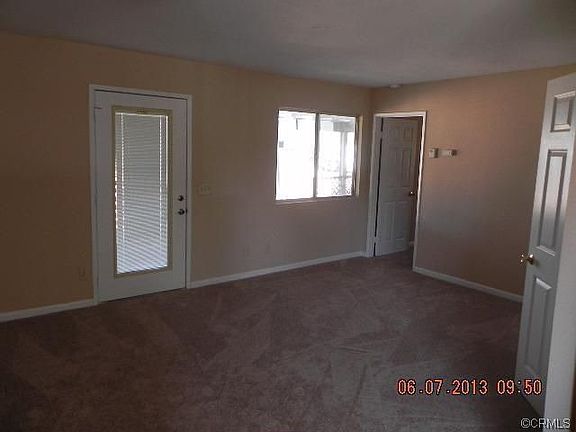5th image of 27069 Yale St