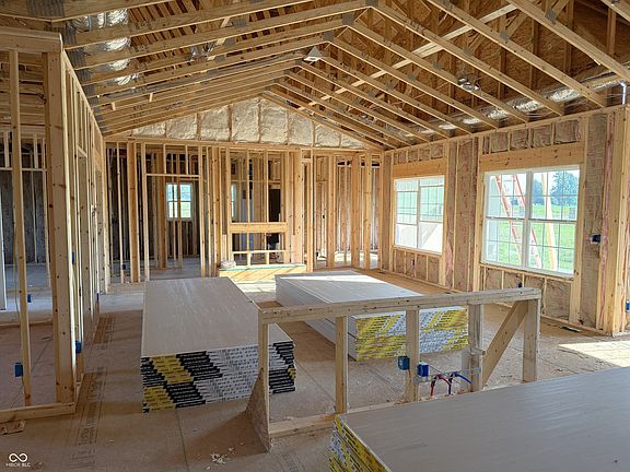 4th image of 7 Fennec Ln