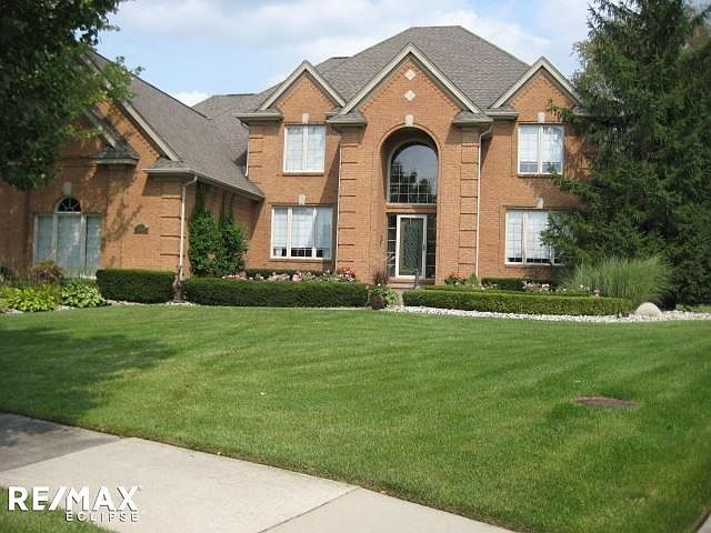 1st image of 63360 N Plantation Ct
