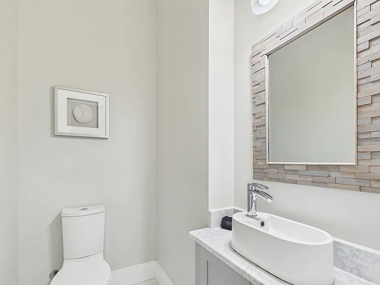 Powder room