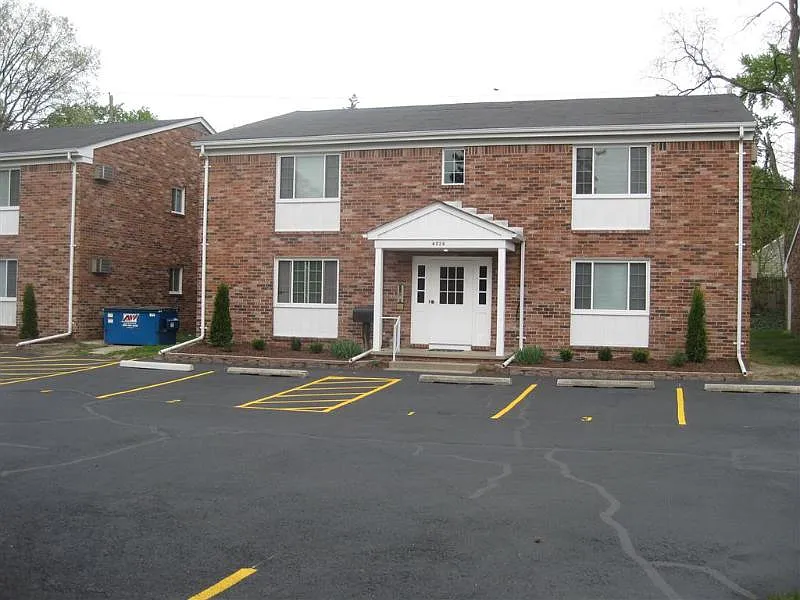 Building Photo - 4030 Elmhurst Rd