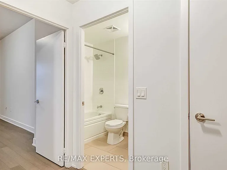 20 Shore Breeze Dr #450 — Photo 27