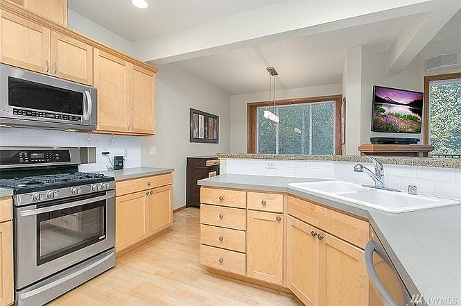 2nd image of 13824 N Creek Dr Unit 1101