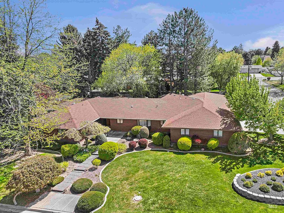 1st image of 2018 Rancho Vista Dr