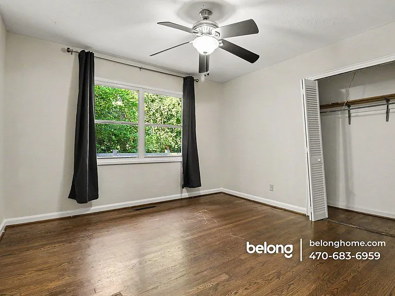 1277 Dunwoody Ln NE — Photo 12