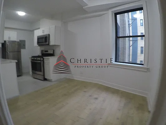 Rented by Christie Property Group | media 28