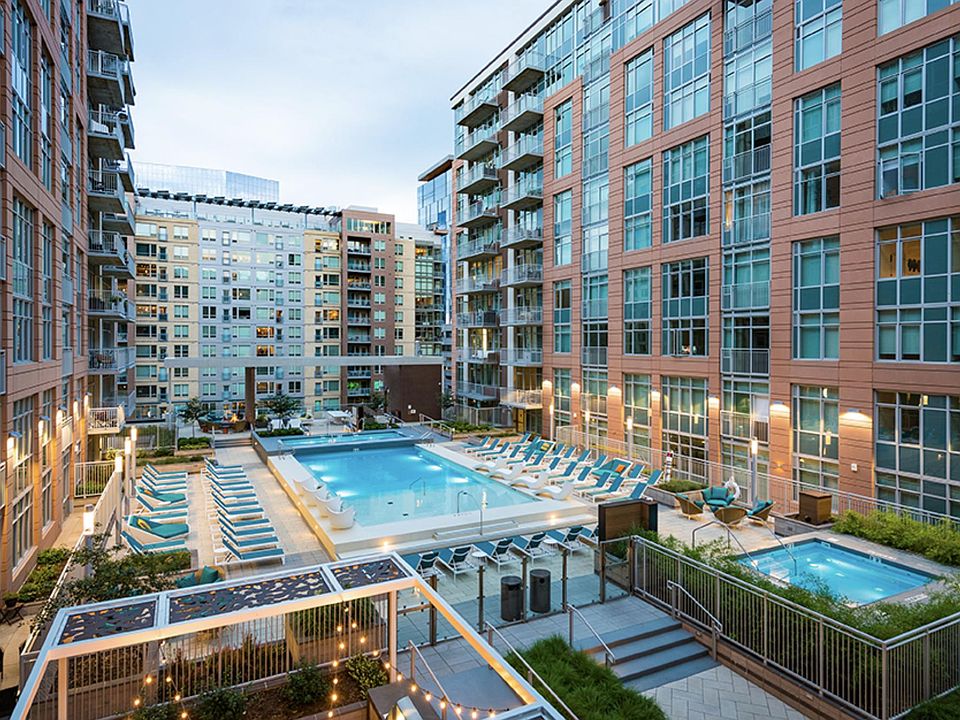1st image of 2079 18th St #30811