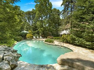 47 Whalebone Landing Rd, Southampton, NY 11968