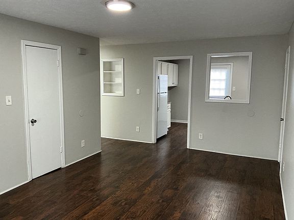 4th image of 279 Tinker Hill Cv APT A
