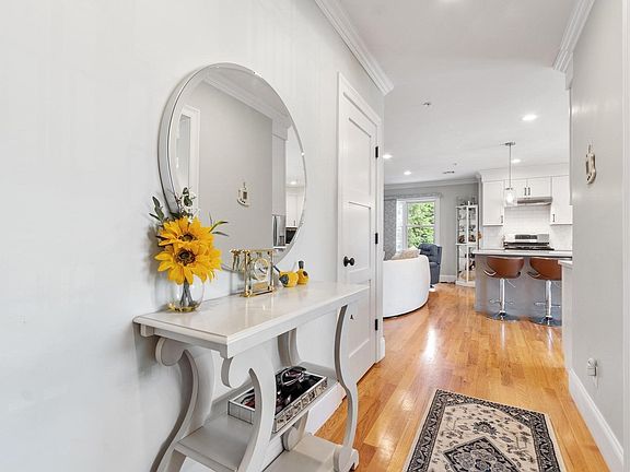 3rd image of 76 South Ave #201