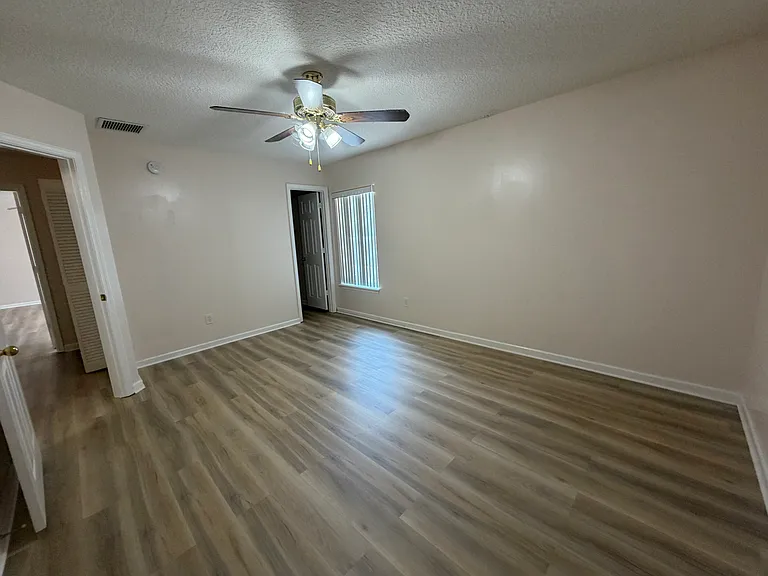 1075 Three Forks Ct — Photo 21