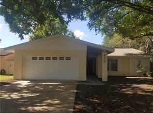 806 Gateway Ln, Tampa, FL 33613