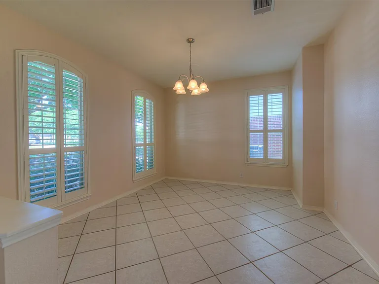 16813 Luckenwald Dr — Photo 5