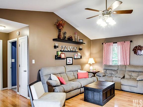4th image of 84 Dogwood Acres Ln