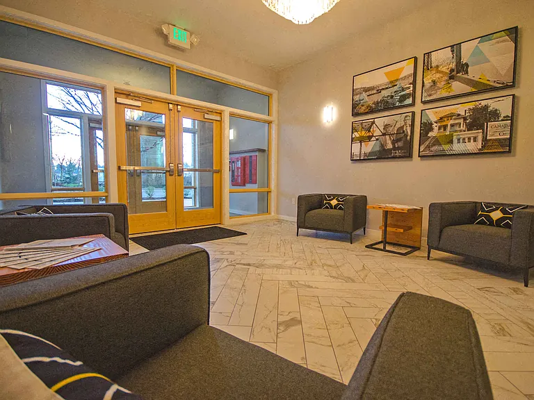 Larson Building — Photo 12