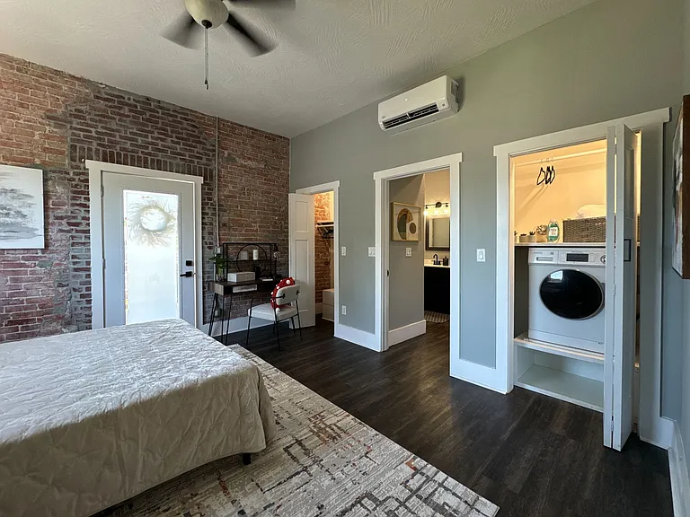 806 South Ave — Photo 12
