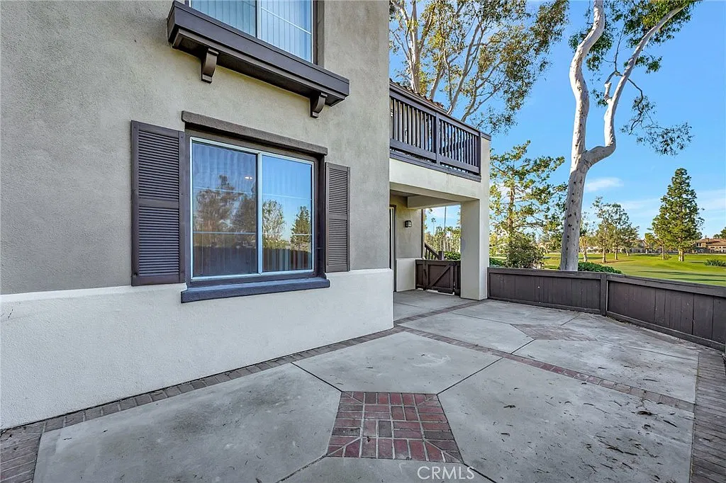 2 bed, 1100 sqft, $3,600 — Photo 1