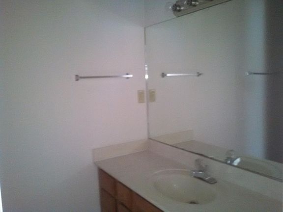 4th image of 3550 Kenesaw Dr APT 49