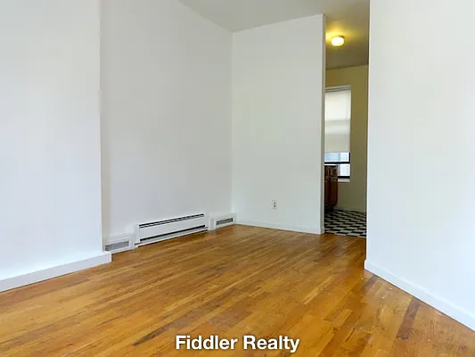 Rented by Fiddler Realty | media 18