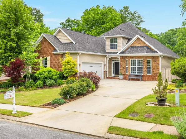 6063 Heritage Ridge Dr, Hixson, TN 37343