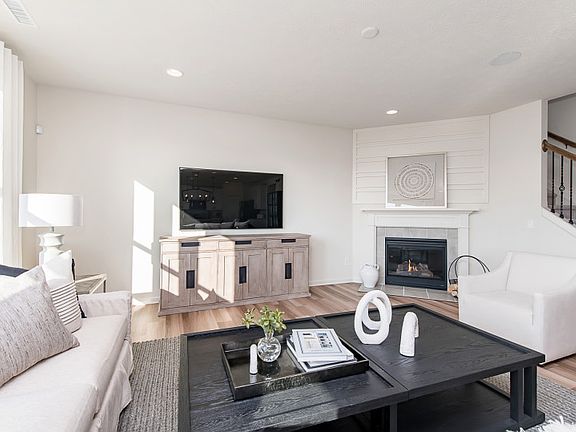 Gathering Room with Optional Fireplace
