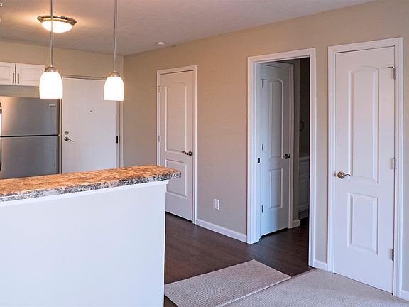 3rd image of 410 N Lake Pine Dr APT 2