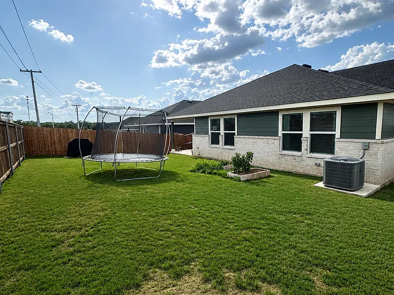 321 Lone Cedar Rd — Photo 17