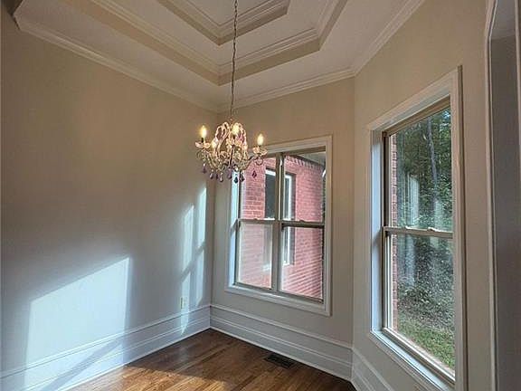 4th image of 1487 Mount Zion Rd