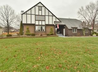 9401 Firestone Dr SE, Warren, OH