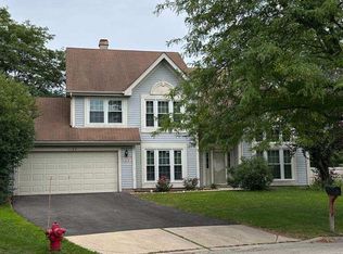 1120 Fieldstone Ln, Bartlett, IL 60103