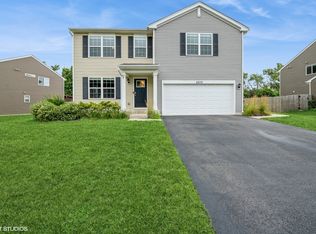 2272 Preswick Ln, Woodstock, IL 60098