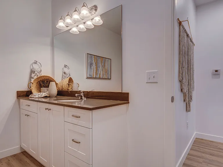 Eversage Apartments — Photo 9