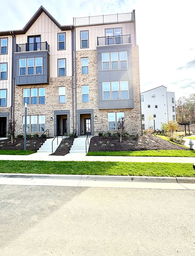 423 Aura Avenue, Midlothian, VA 23113 — Photo 1
