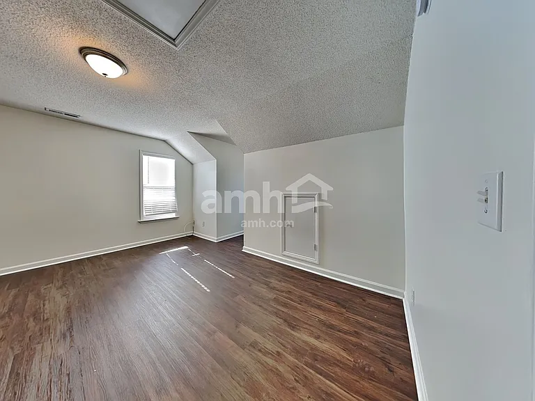 5320 Sahalee Way — Photo 12