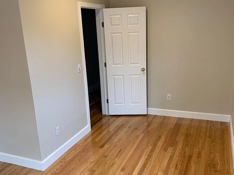 329 Border St #3 — Photo 11