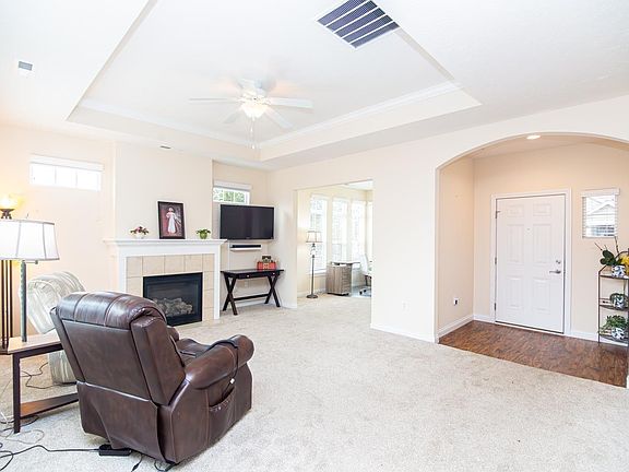 3rd image of 2506 Silverado Cir