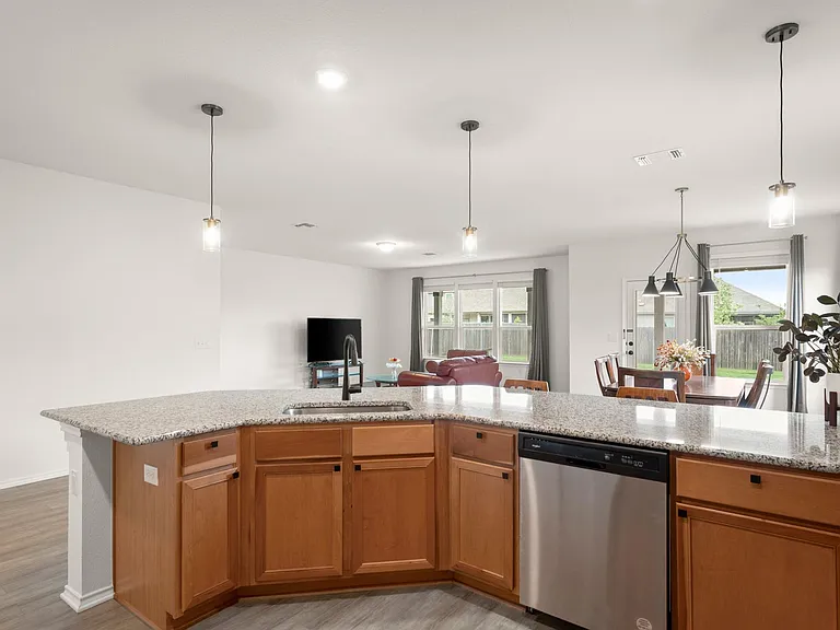 7404 Lowery Xing — Photo 14
