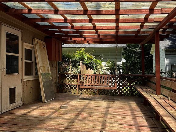3rd image of 212 Zollicoffer Ave