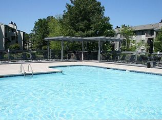 7016 Cape Harbor Dr APT W, Wilmington, NC 28411