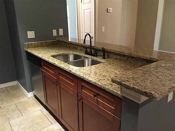 5th image of 10020 Strafford Oak Ct APT 922