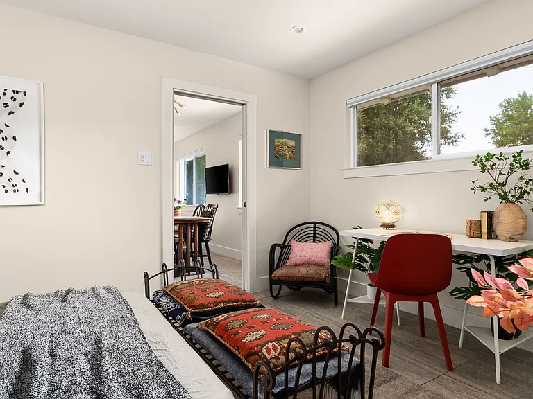 1208 Enfield Rd #204A — Photo 10