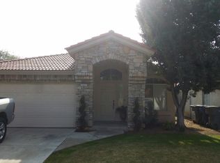 5653 W Vartikian Ave, Fresno, CA 93722