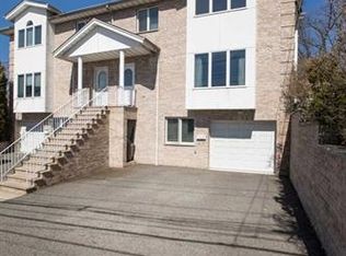 301B E Edsall Blvd, Palisades Park, NJ 07650