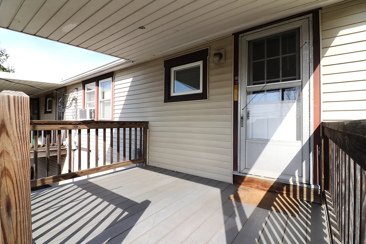 Building Photo - 15 Akron Rd #A
