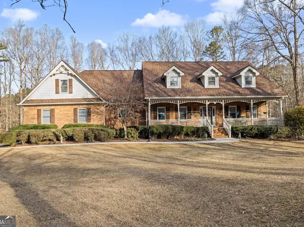 410 Camelot Dr, Fayetteville, GA 30214