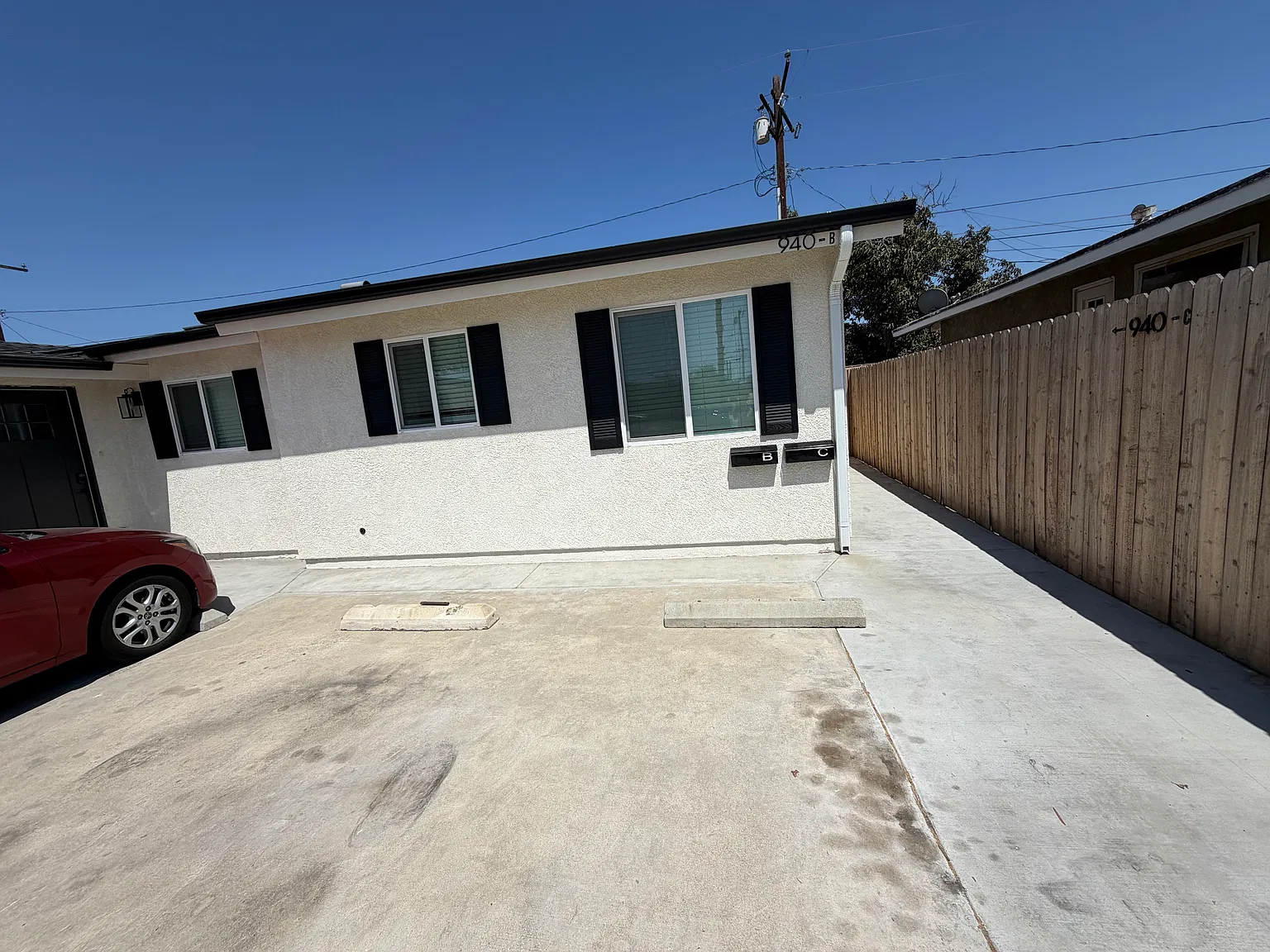 3 bed, 1200 sqft, $3,750 — Photo 2